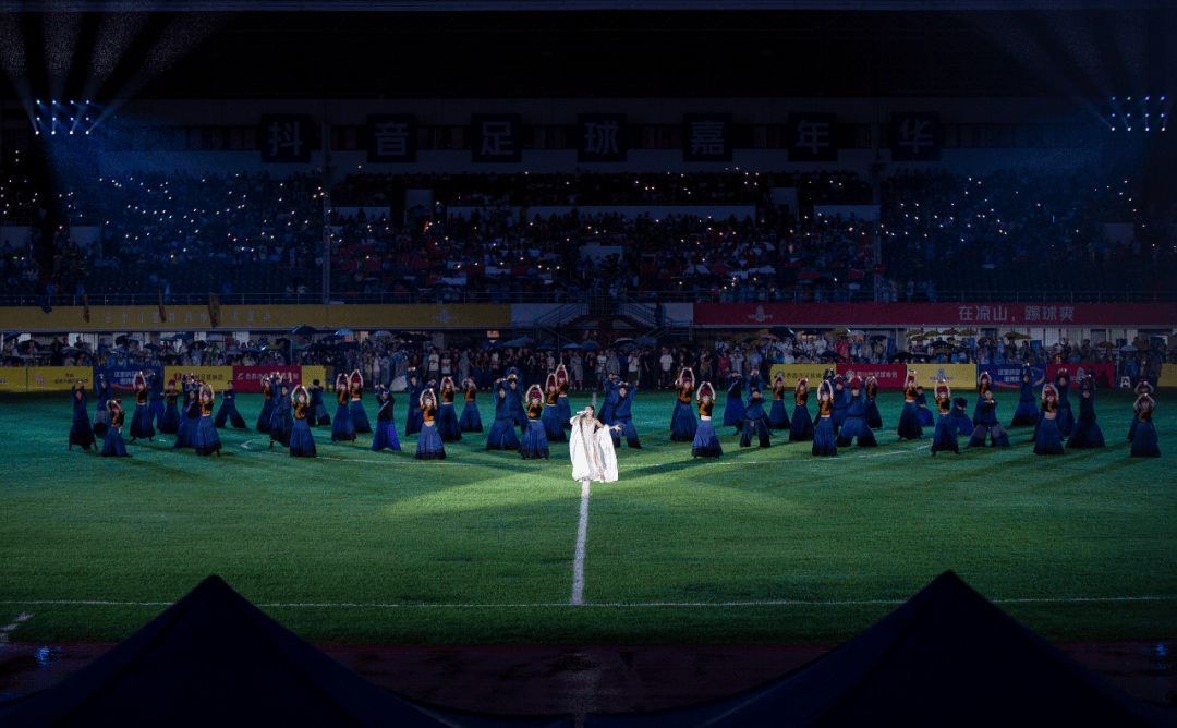 青少年足球杯:未来之星的闪耀舞台的简单介绍 青少年足球杯:未来之星的闪耀舞台的简单介绍