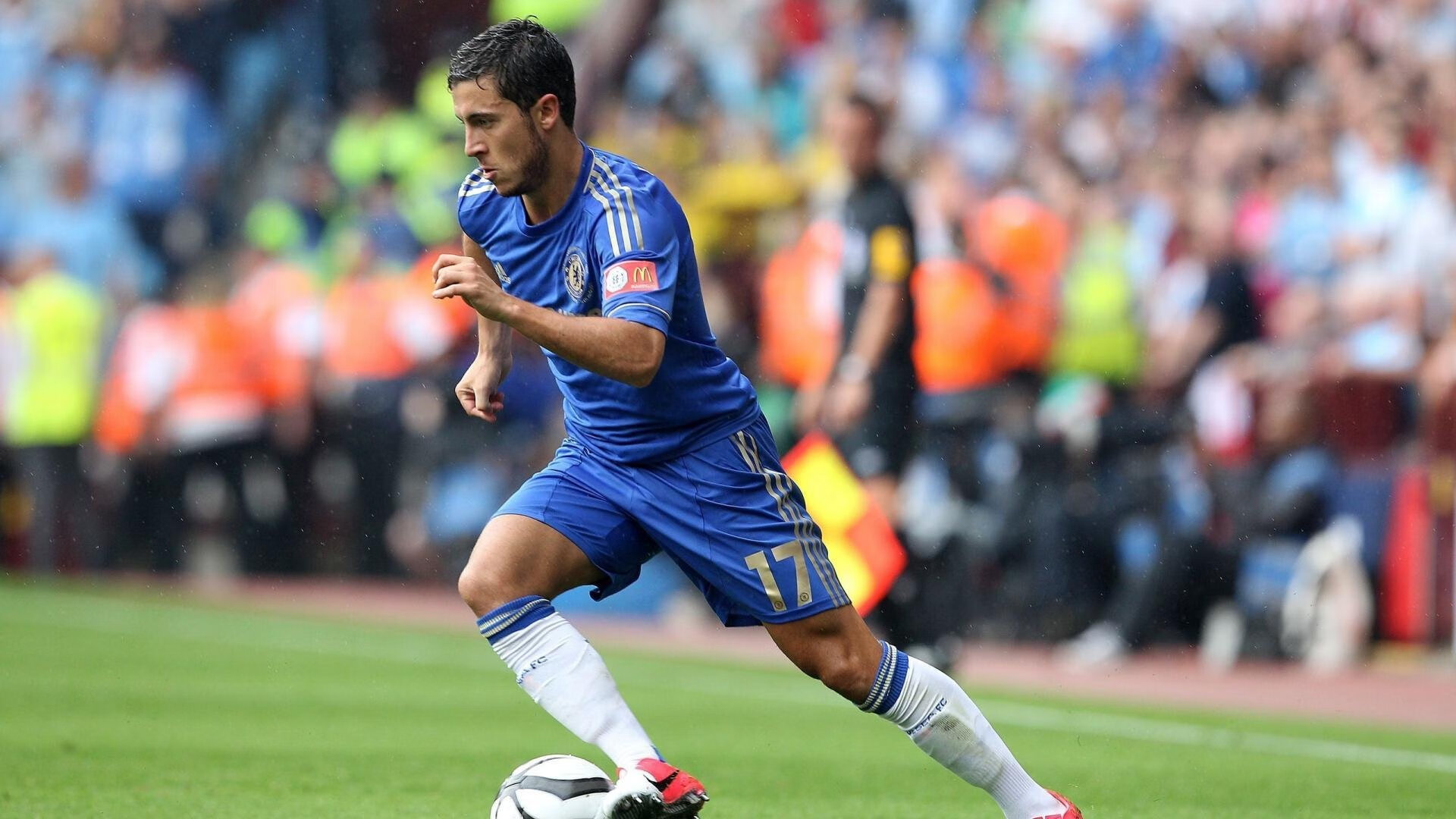 勇士力克尼克斯,关键一役中库里连续抢断建功,库里37分勇士胜尼克斯