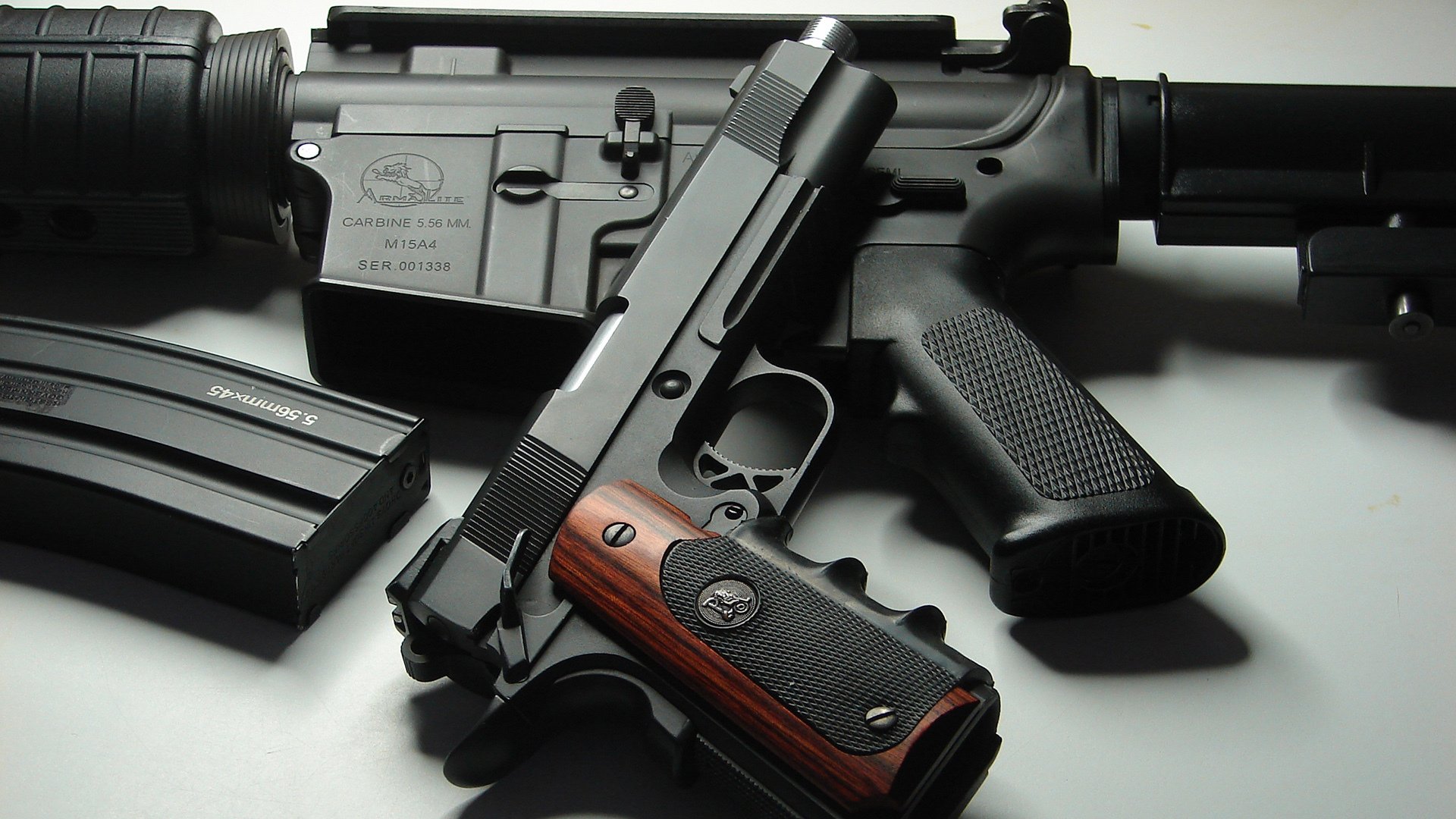 乐鱼电竞在线平台-队员发挥出色，帮助球队稳定士气，球队鼓励