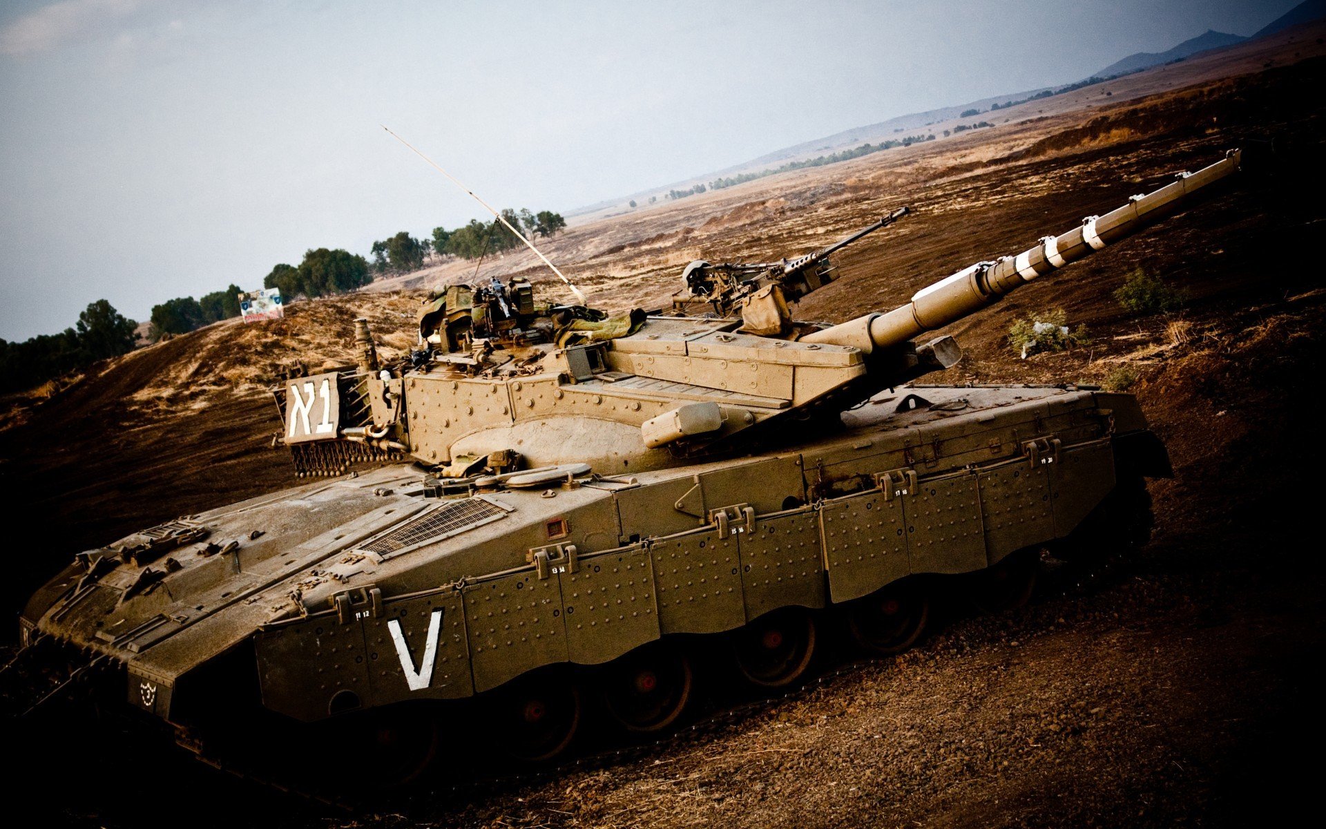 中国足球防守压迫数据统计,足球防守队员压过了半场