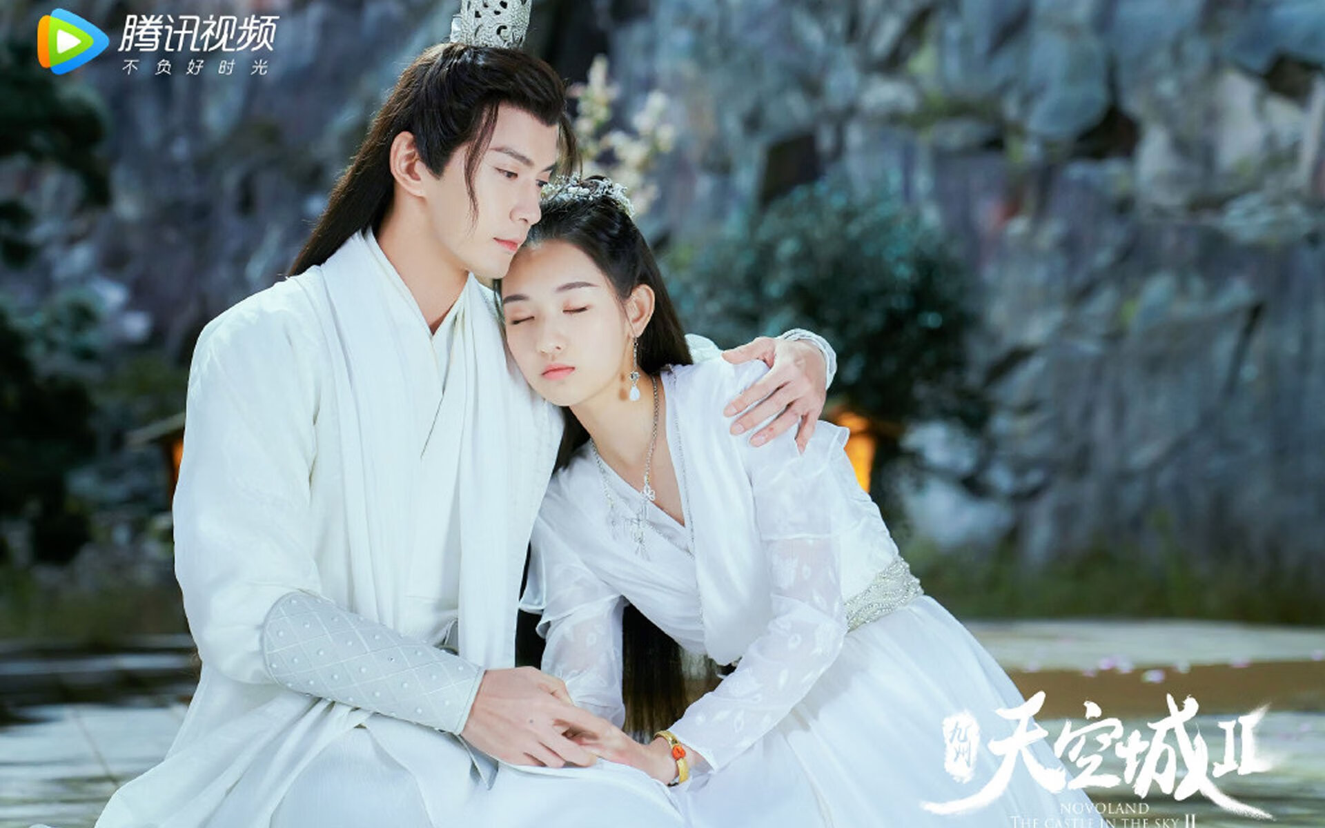 女子200自赛场美队强势包夹澳洲