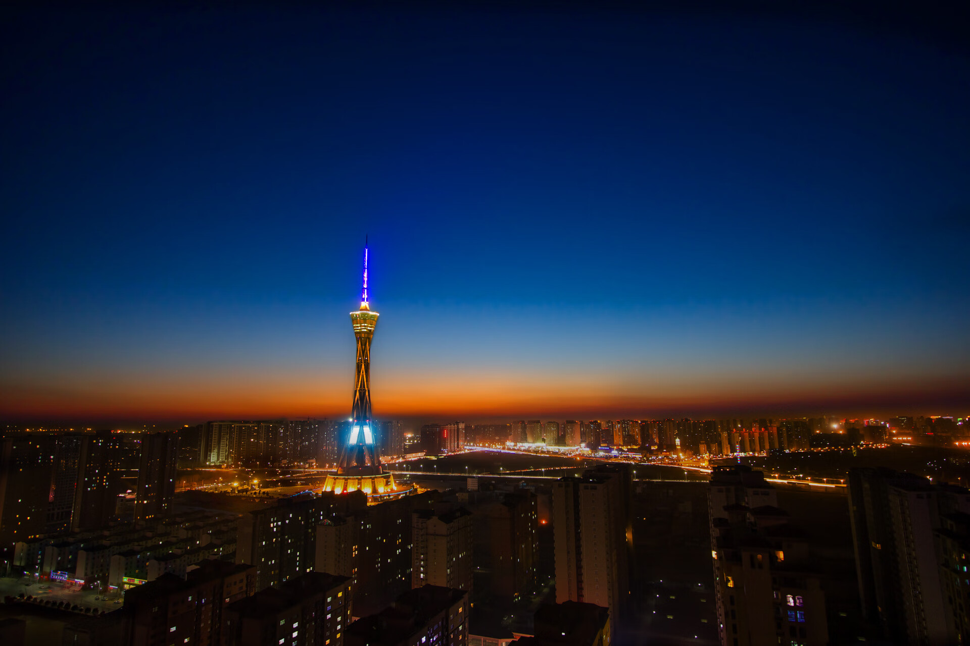 马洛卡边路渗透打破防守均衡,马洛卡31轮