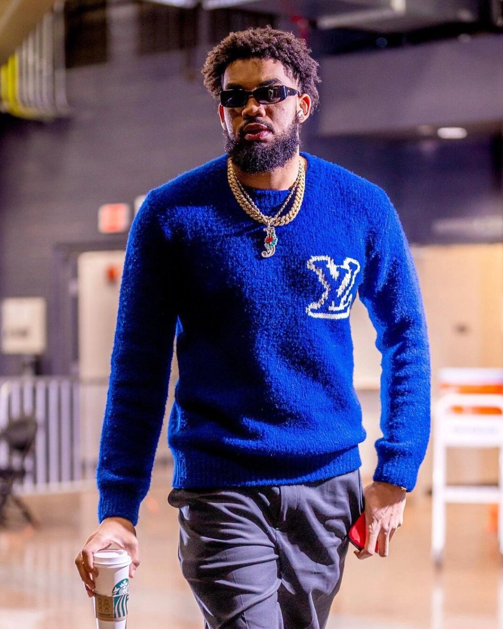 包含乐鱼体育:NBA球星的时尚穿搭：引领潮流，展现个性的词条