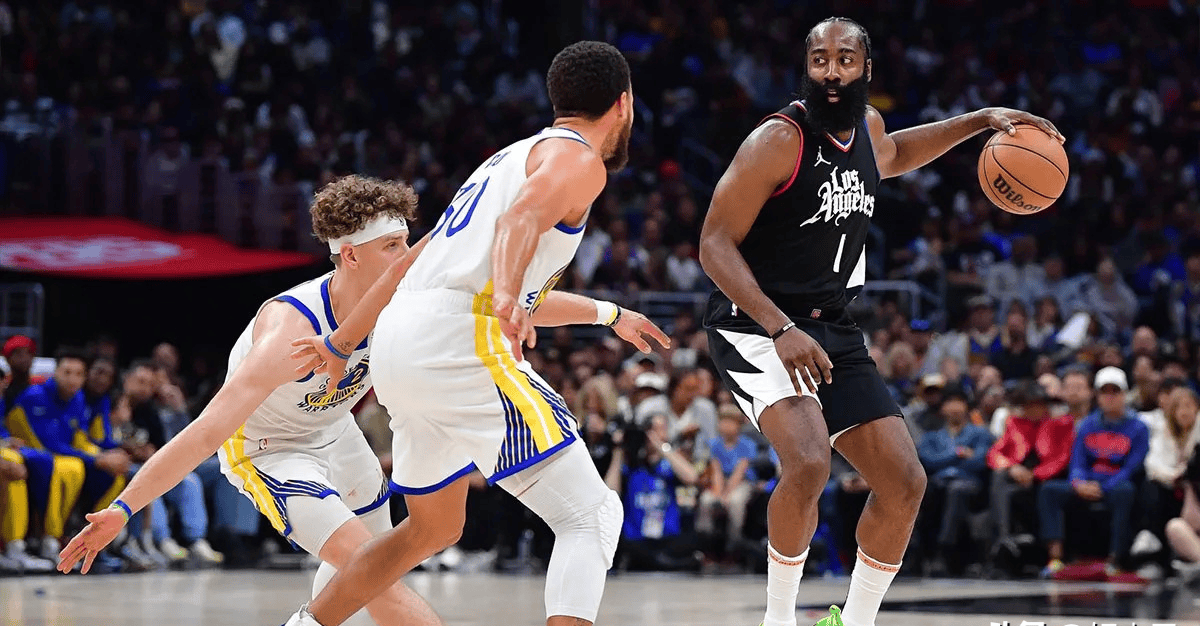 乐鱼体育：勇士队新赛季：维金斯能否重回巅峰，成为球队攻防两端的重要力量？的简单介绍